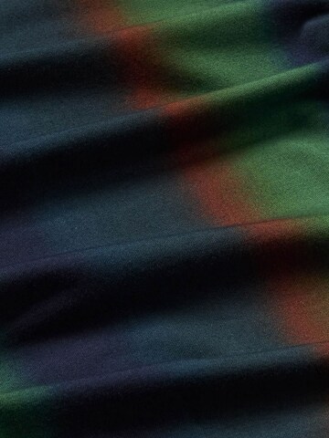 Tricou 'Brisa' de la Thinking MU pe verde