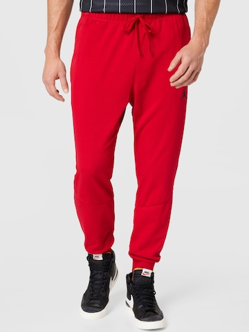 Effilé Pantalon Jordan en rouge : devant