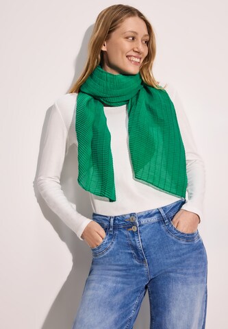 CECIL Scarf in Green: front