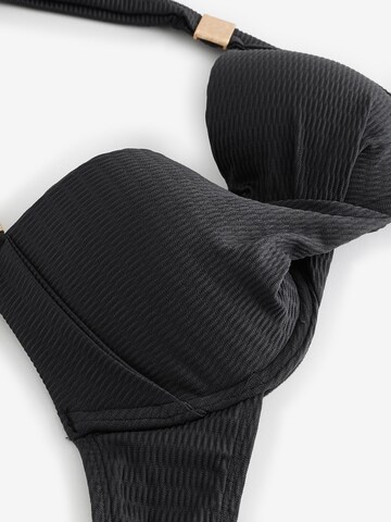 Mint Velvet T-shirt Bikinitop in Zwart