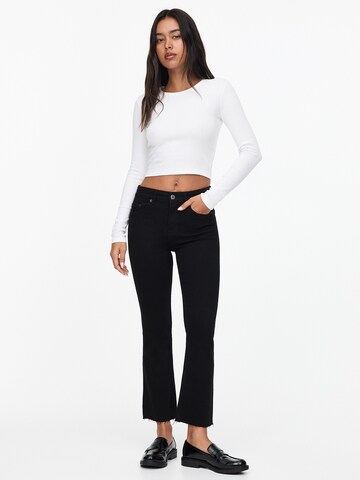 Pull&Bear Flared Jeans in Black