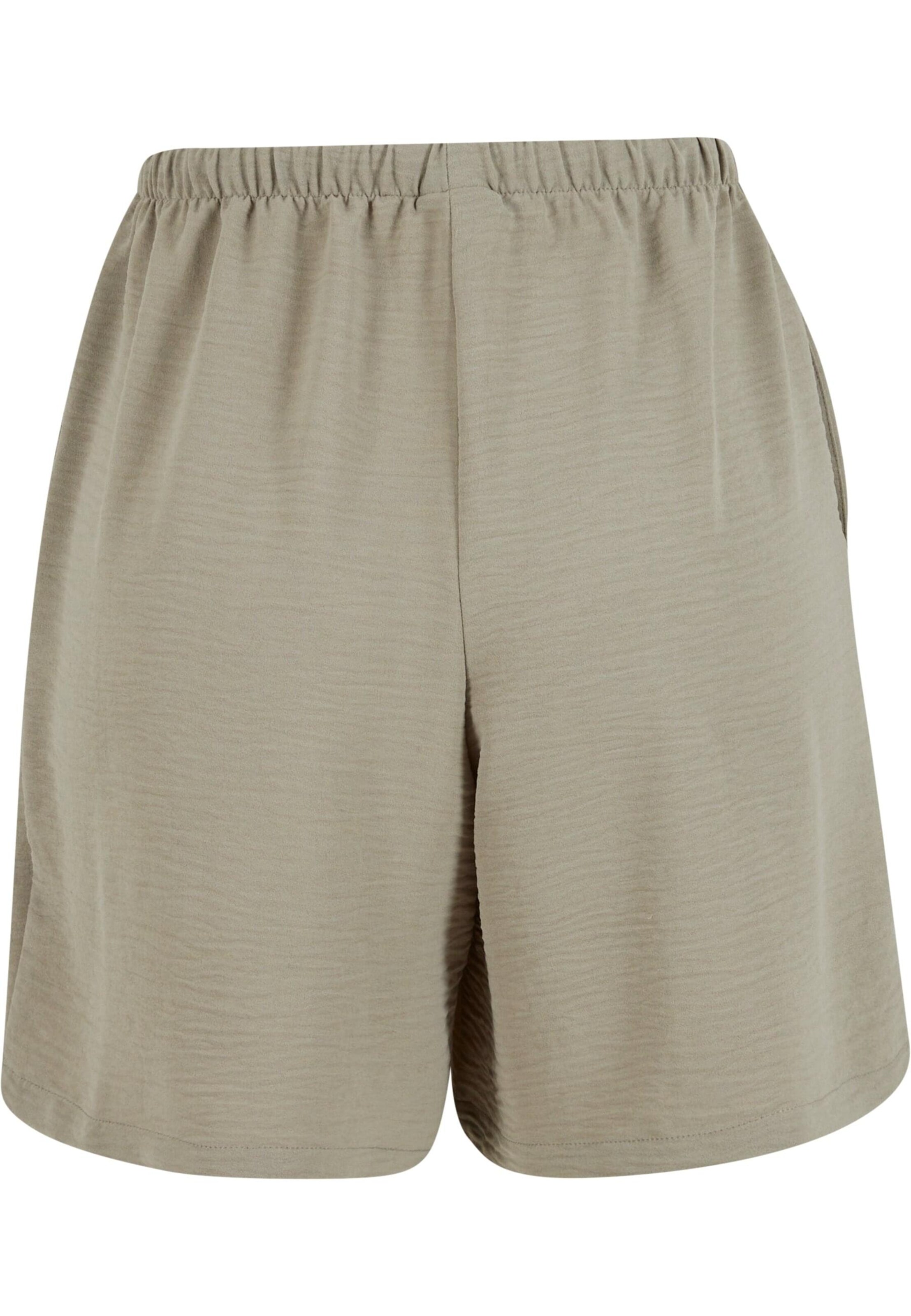 Urban Classics Regular Shorts in Grün