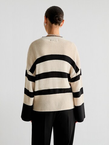 Scalpers Sweater in Beige