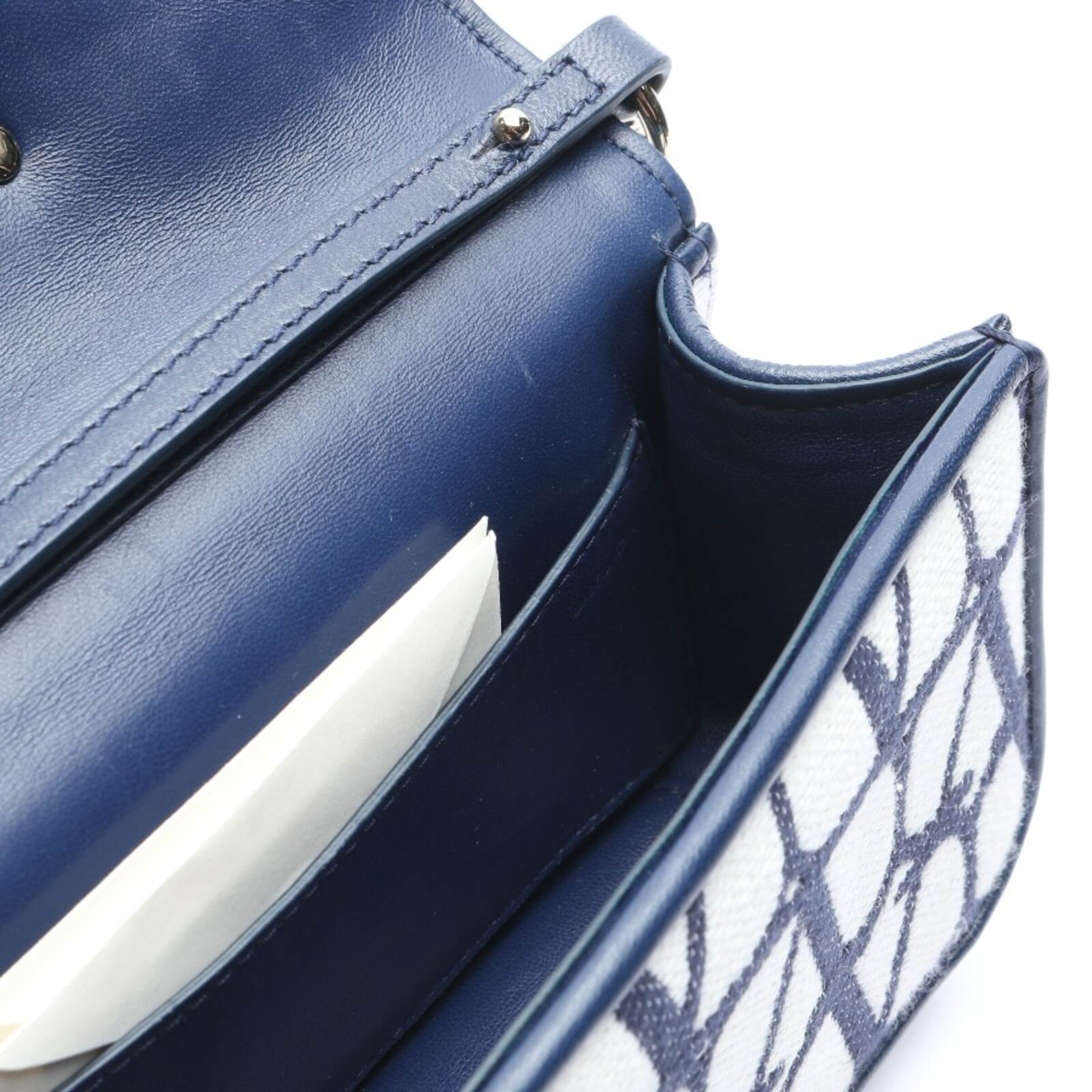 VALENTINO Bag in One size in White