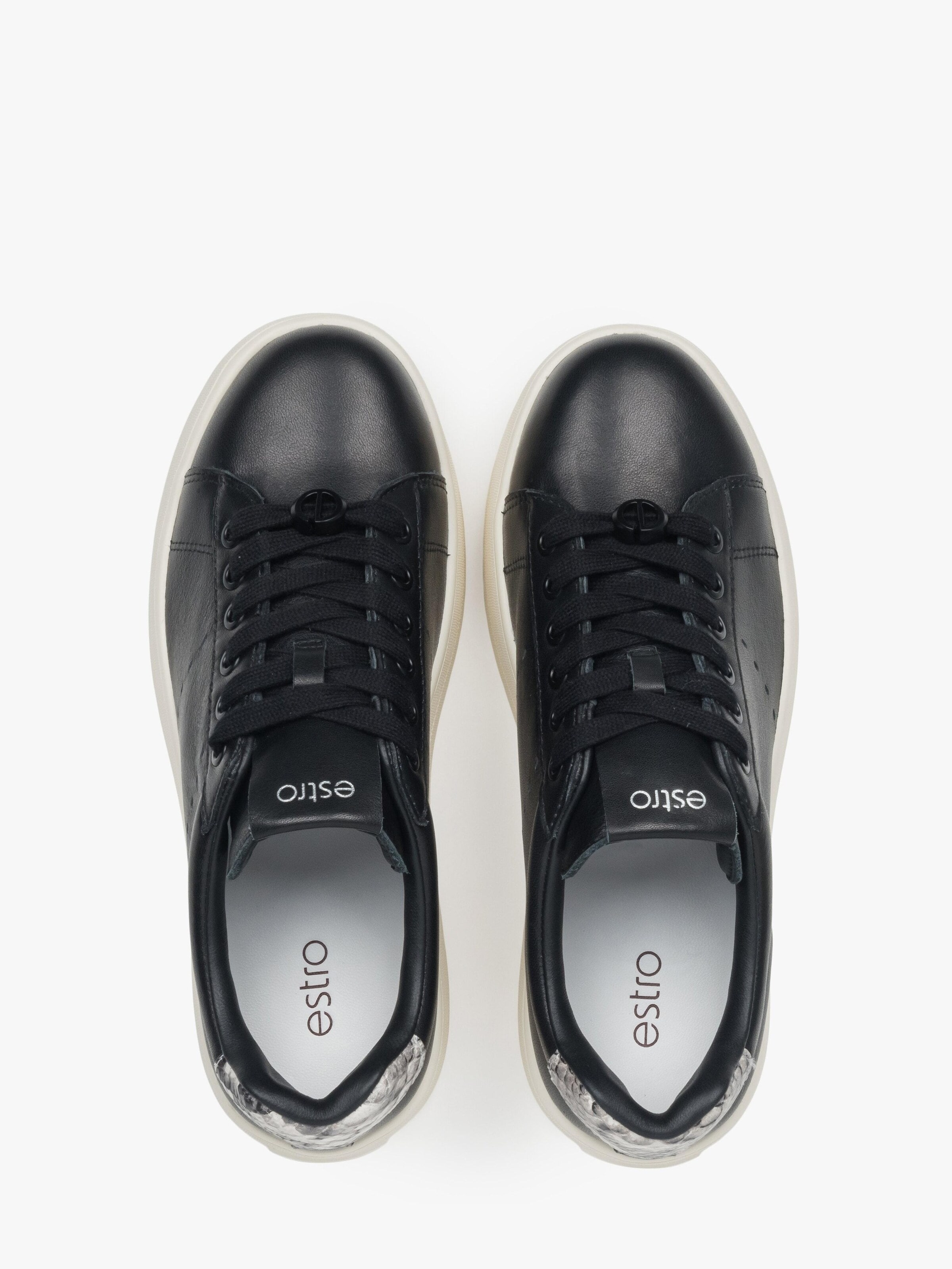 Estro Sneakers laag '2330-9' in Zwart