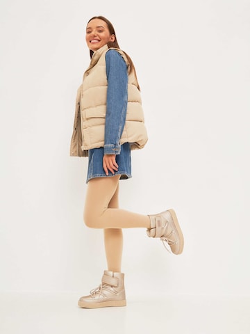 CESARE GASPARI Snow boots in Beige