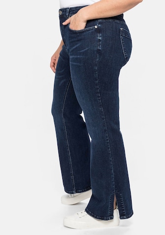 SHEEGO Flared Jeans in Blauw