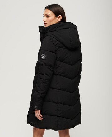 Superdry Winterparka 'City Chevron' in Schwarz