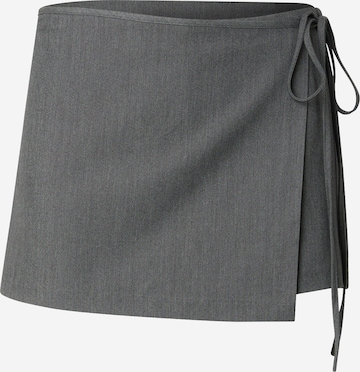 Monki Regular Trousers in Grey: front