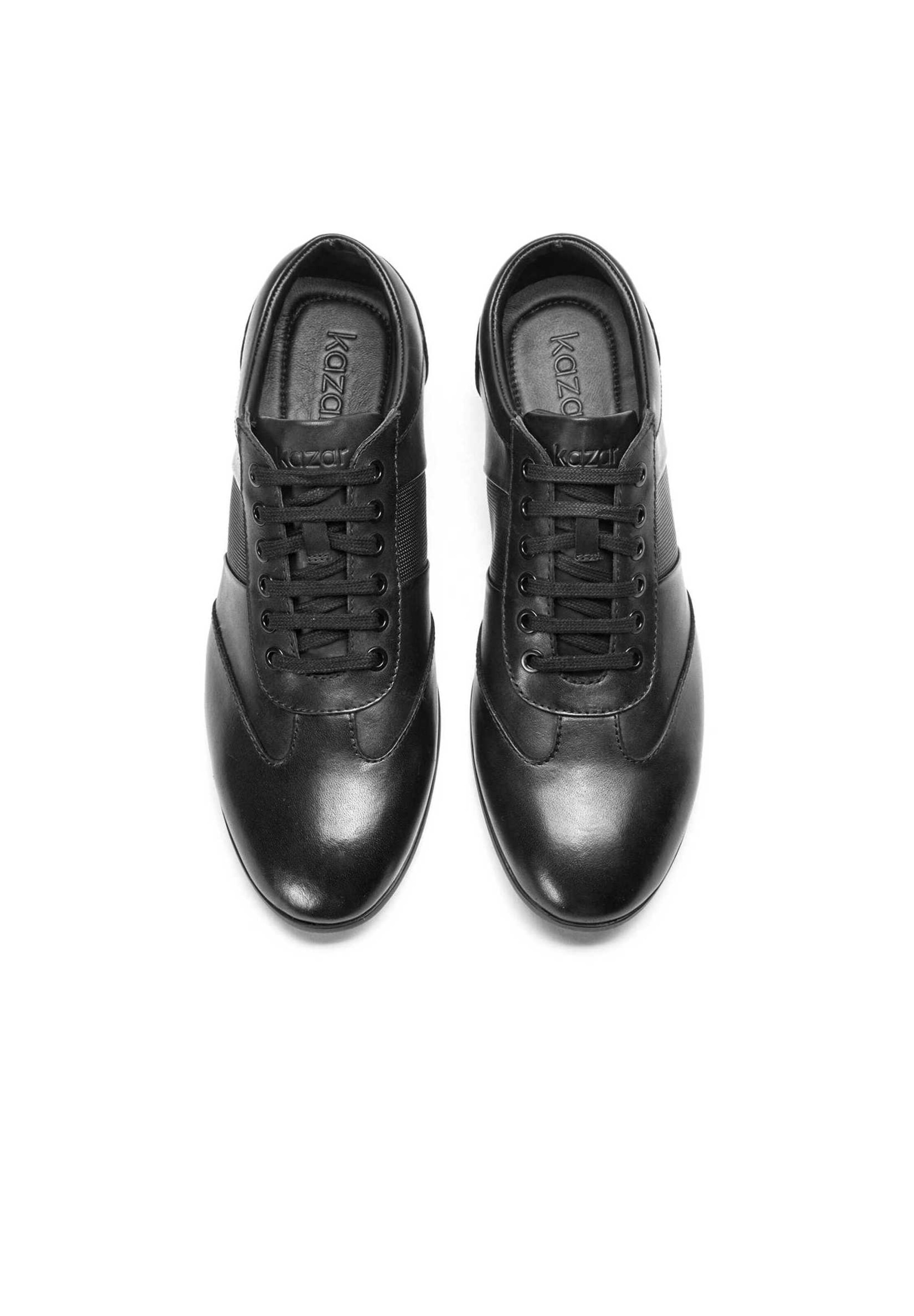 Chaussure à lacets Kazar en noir