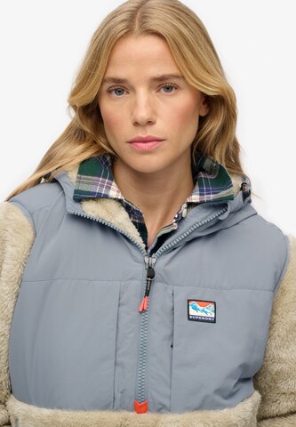 Superdry Tussenjas in Beige