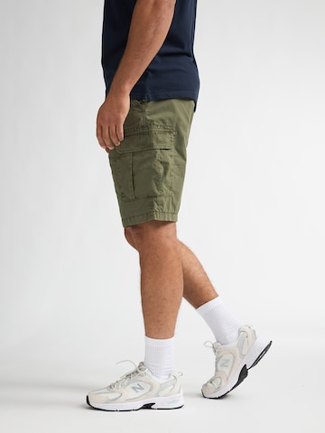 Petrol Industries - regular Pantalón cargo en verde