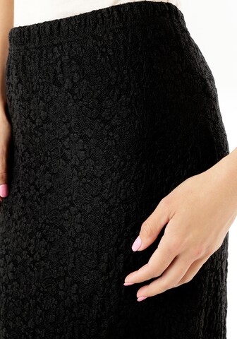 Aniston SELECTED Skirt in Black