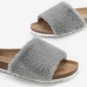 LASCANA Mules in Grey