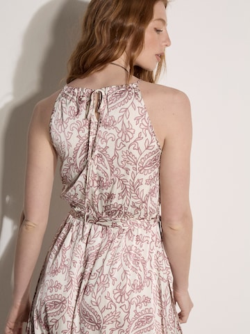Robe ' ' Apricot en rose