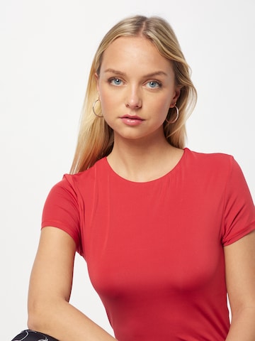 Cotton On - Camiseta en rojo