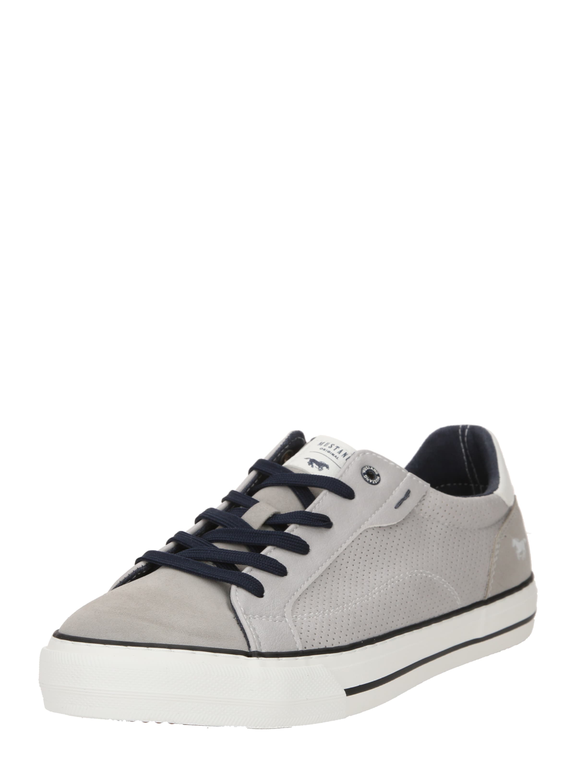 MUSTANG Σνίκερ χαμηλό σε γκρι: μπροστά