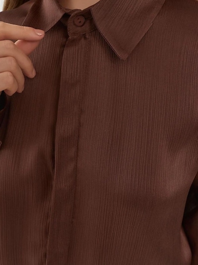 Hiccup Robe-chemise en marron châtaigne, Vue avec produit