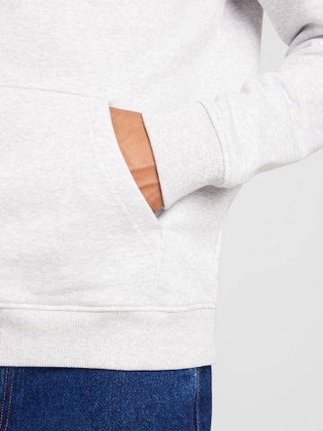 Tommy Jeans Sweatshirt i grå