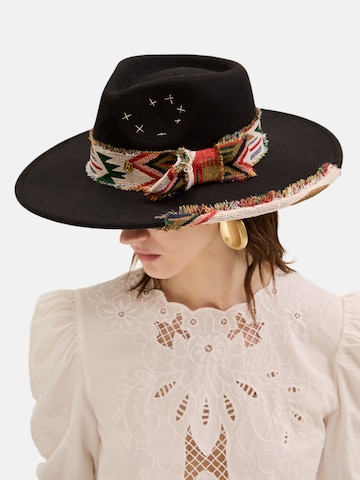 NALì Hat 'JANE' in Black: front
