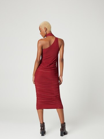 Robe 'Valeria' Bella x ABOUT YOU en rouge