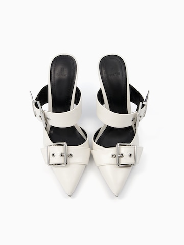 Mule Bershka en blanc