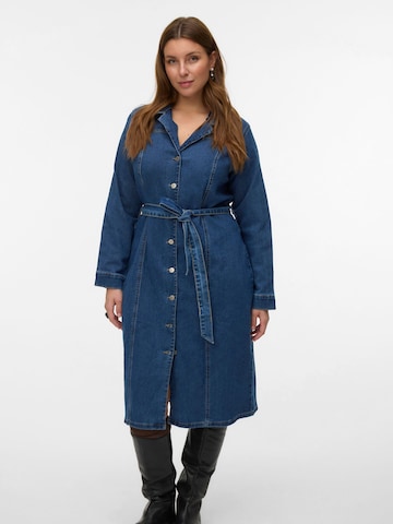 Abito camicia 'VMCTelly' di Vero Moda Curve in blu: frontale