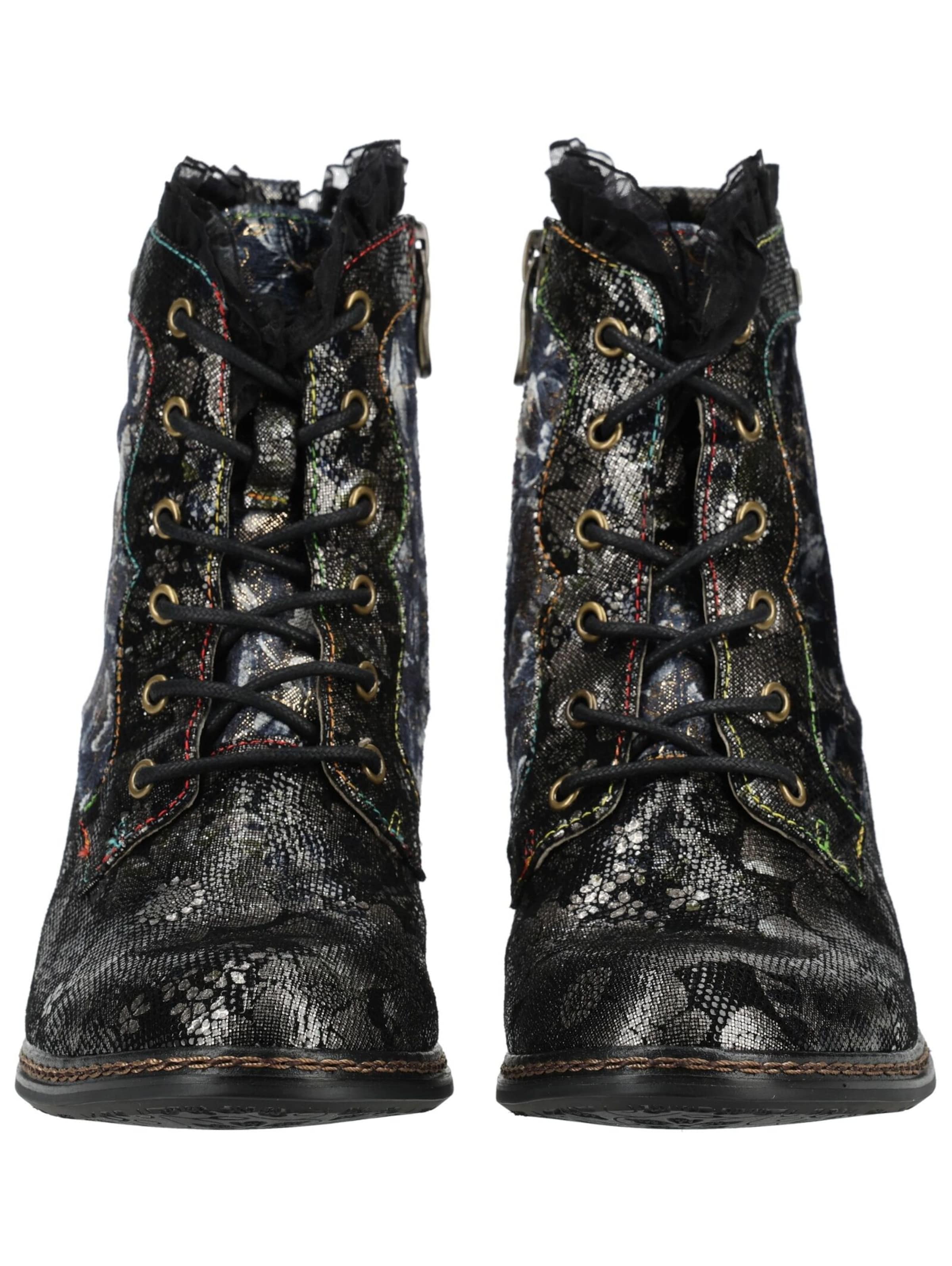 Laura Vita Lace-up bootie in Black