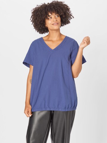 Zizzi Shirt 'JEASY' in Blauw: voorkant