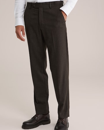 Slimfit Pantaloni cu dungă de la WE Fashion pe maro