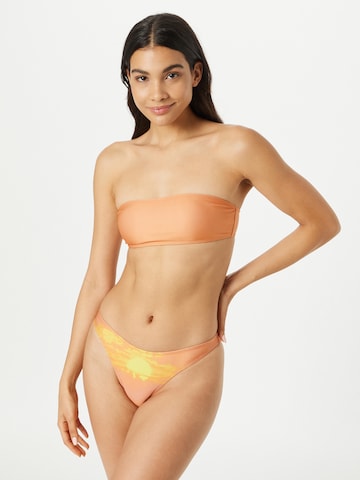 Nasty Gal Bandeau Bikini w kolorze pomarańczowy: przód
