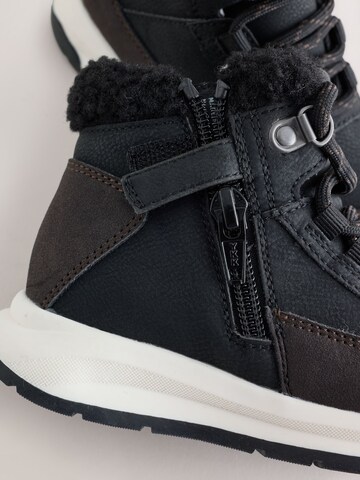 Next Stiefel in Schwarz