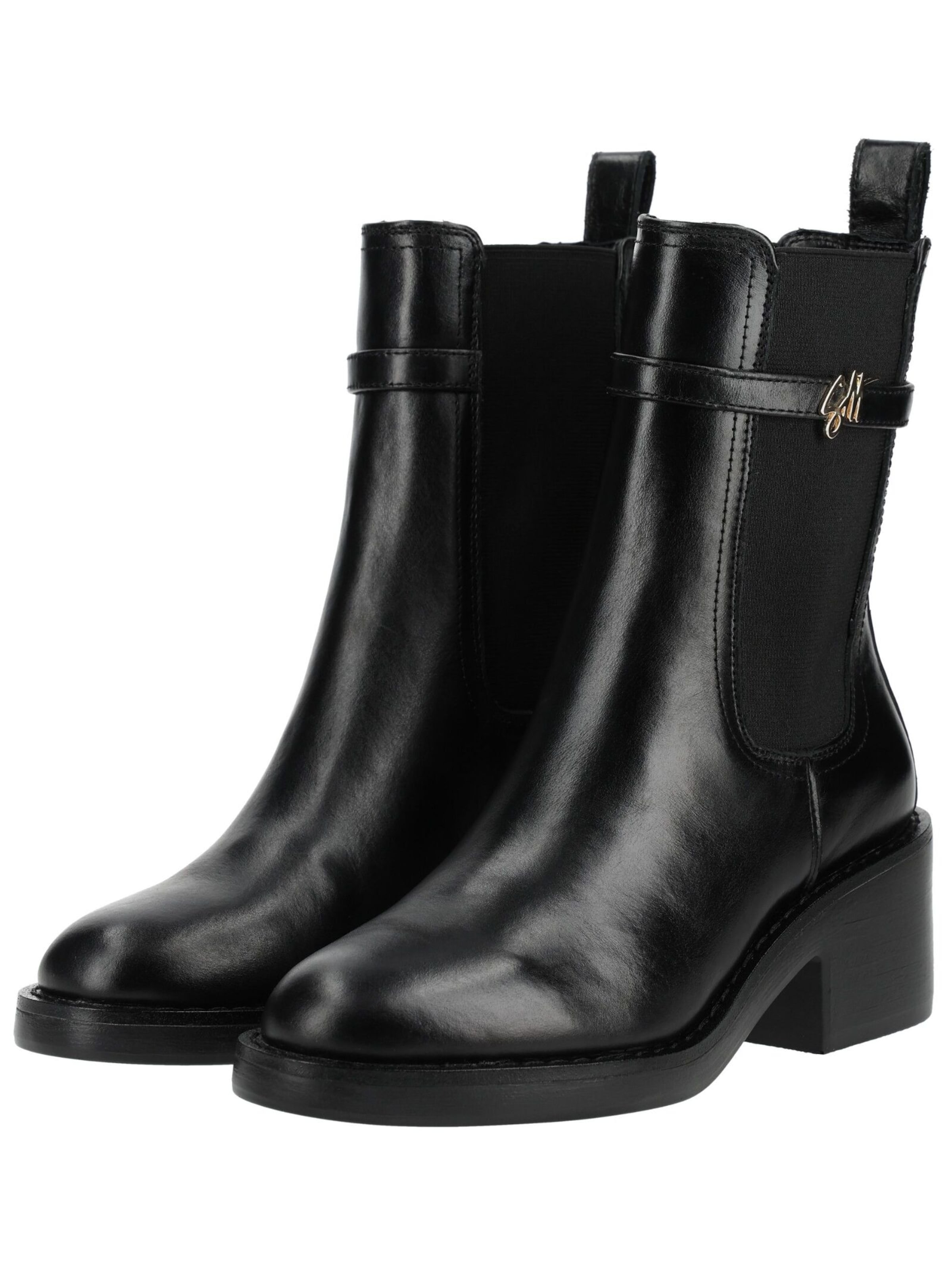 STEVE MADDEN Bootie in Black
