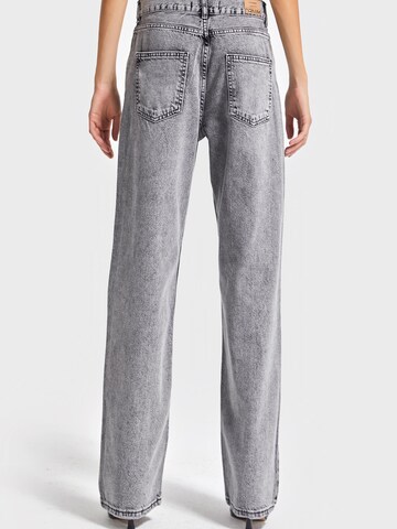 Loosefit Jean 'Relaxed Mid Rise Jeans' IT'S BASIC en gris