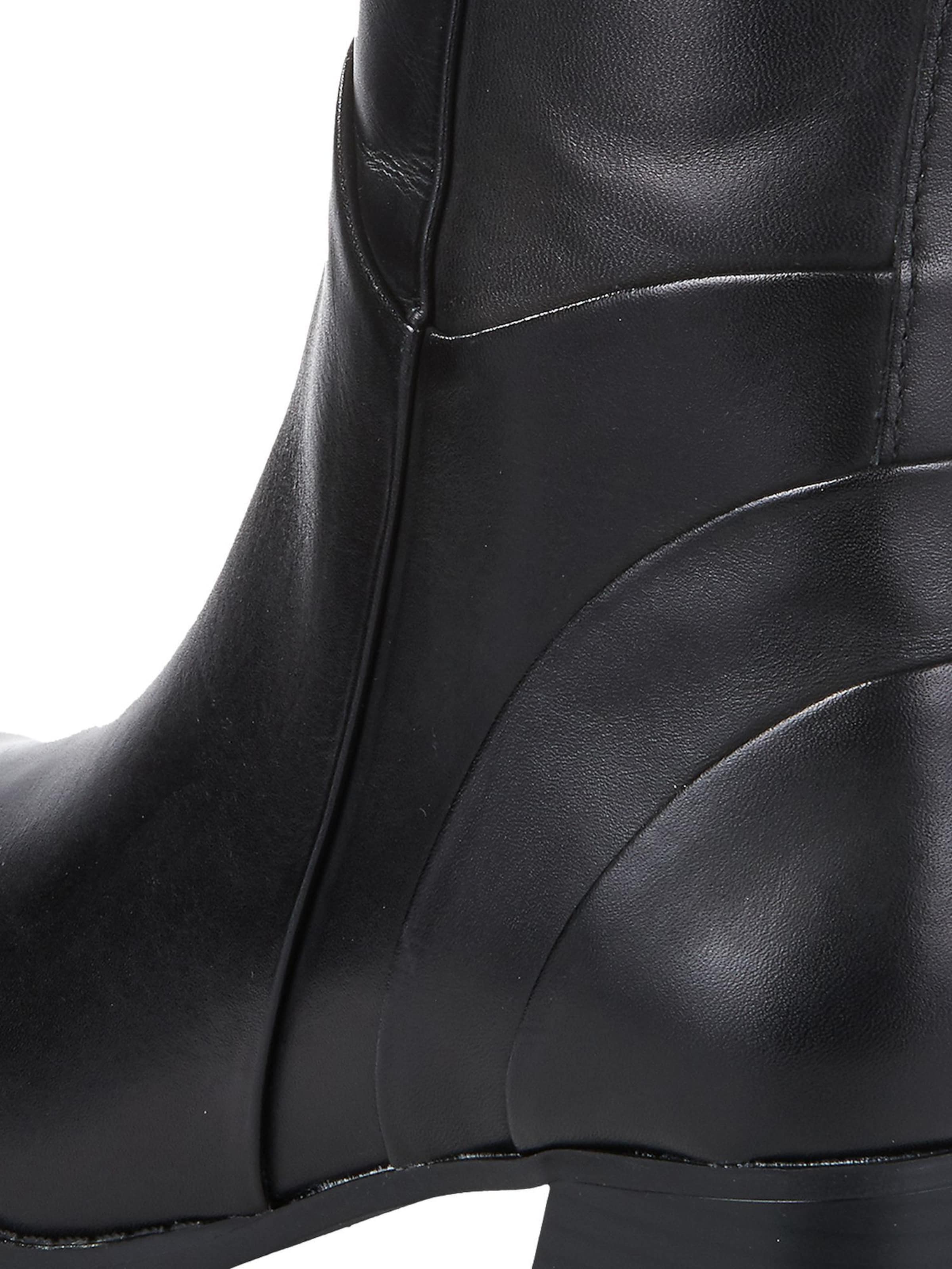 MARCO TOZZI Stiefel in Schwarz