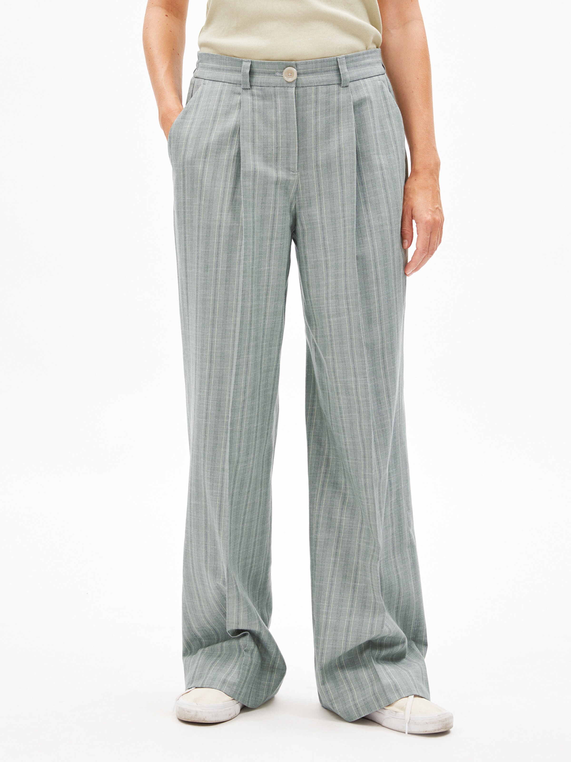 ARMEDANGELS Regular Hose NUMAALI STRIPE in Grün: Vorderseite