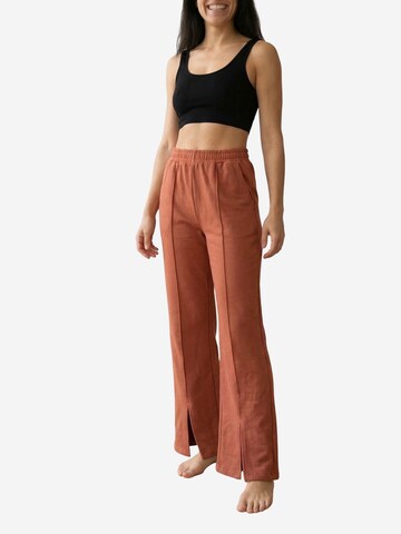 Wide leg Pantaloni sportivi 'Aktive Unterteile' di My fashion in rosso