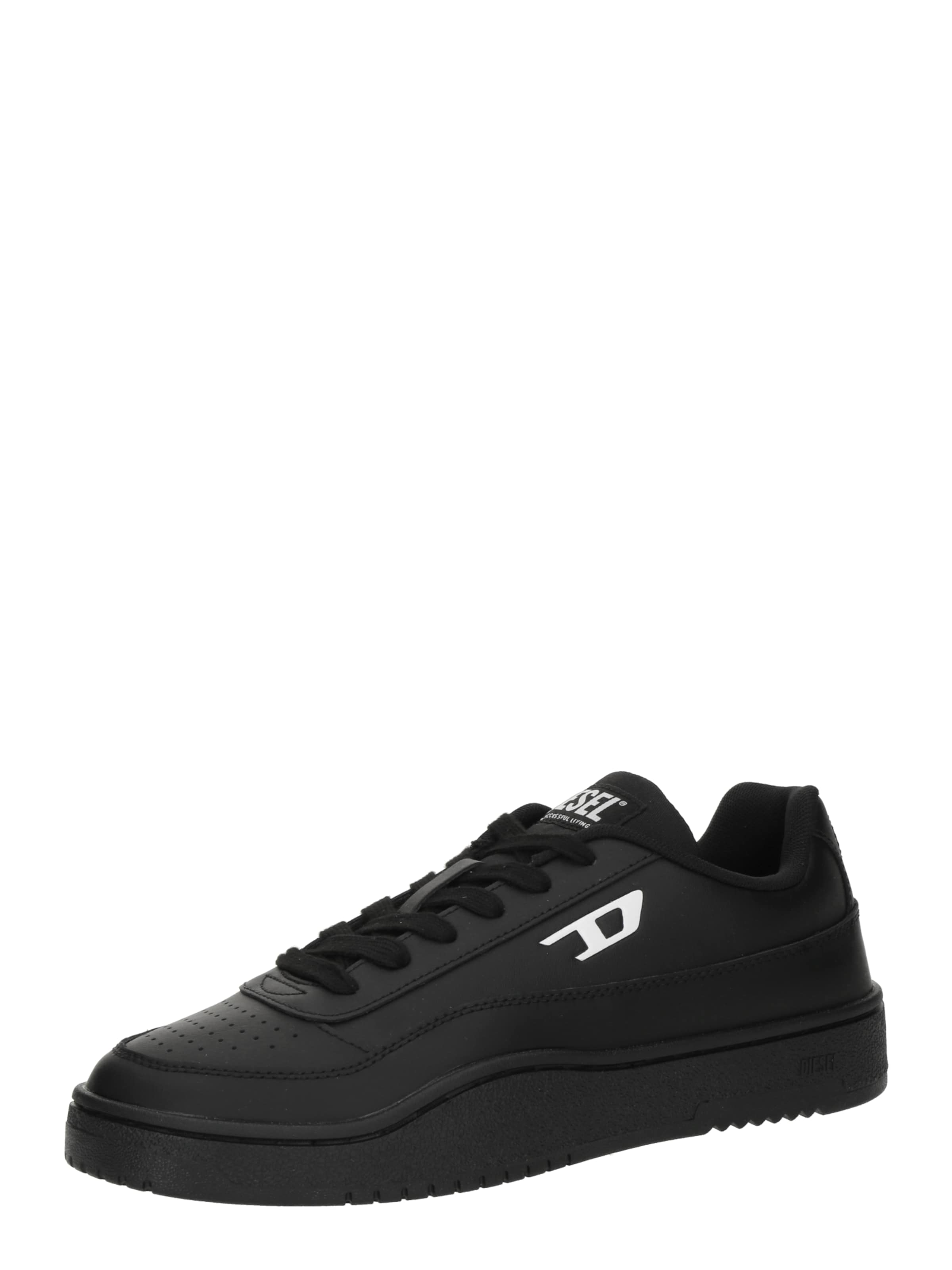 DIESEL Sneakers 'S-TRACKER-D' in Black: front