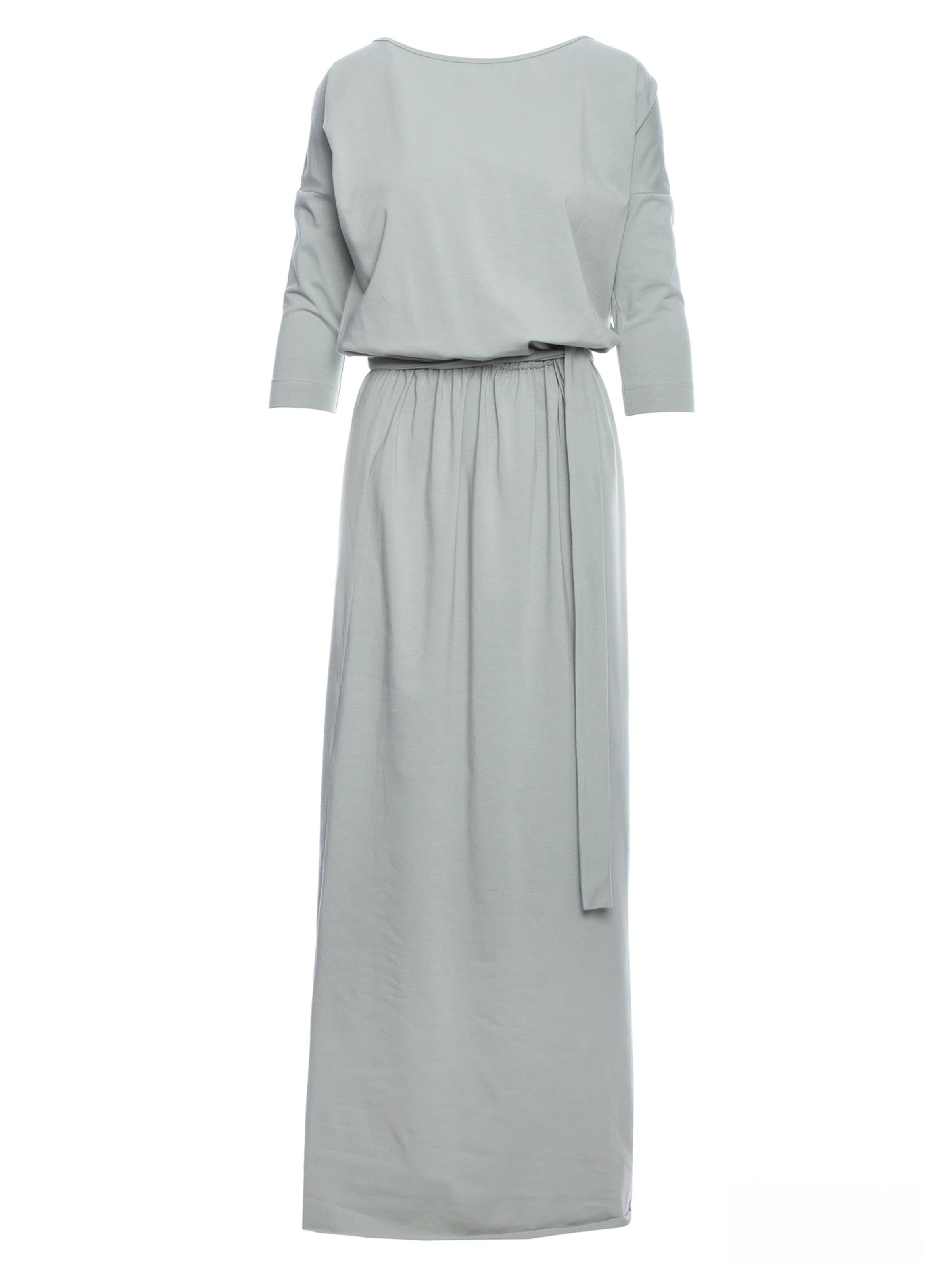 Rochie de la made of emotion pe verde: față