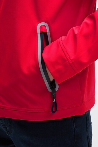 CAMP DAVID Between-Season Jacket in Red
