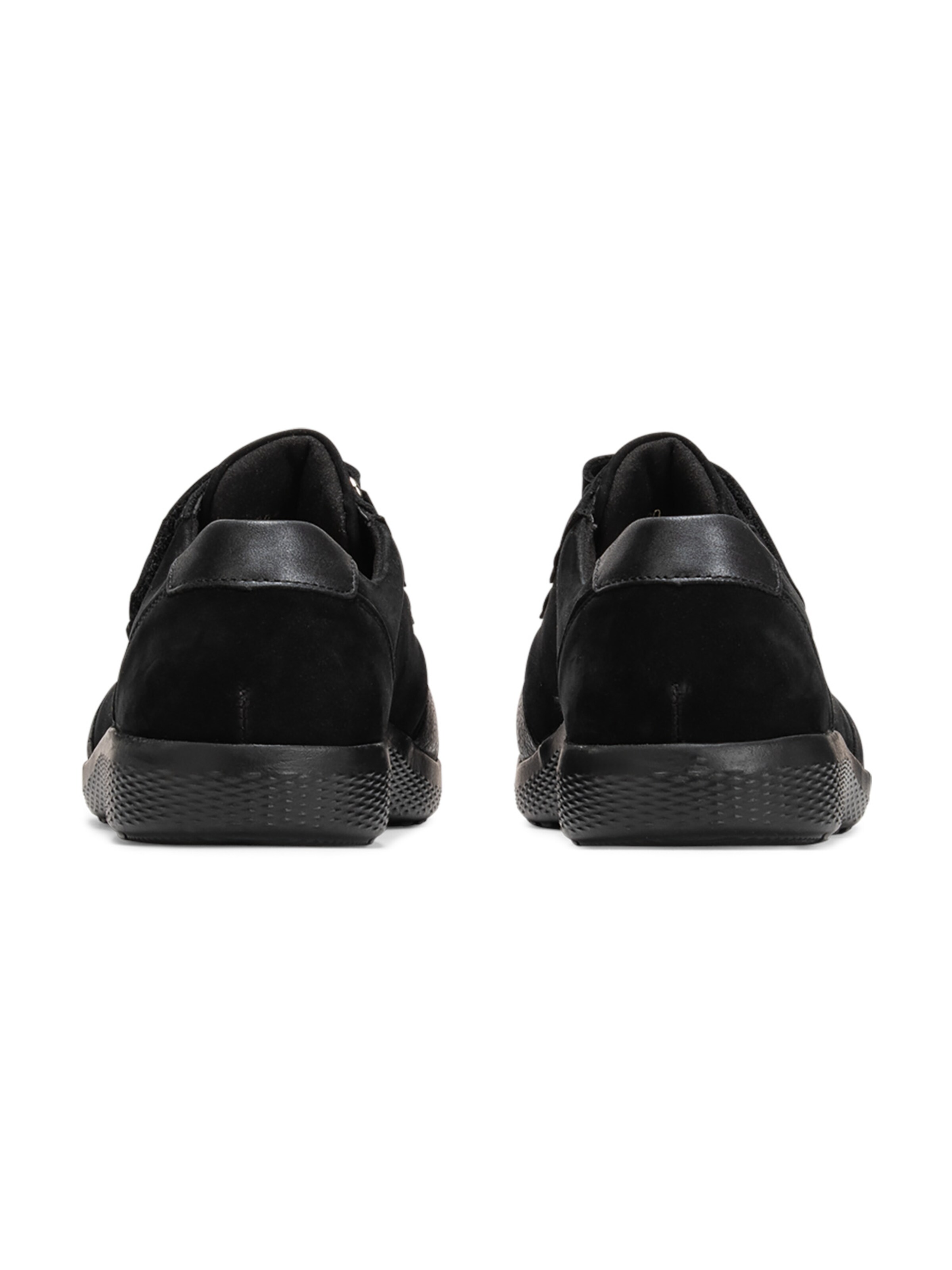 Sneaker bassa di VITAFORM in nero