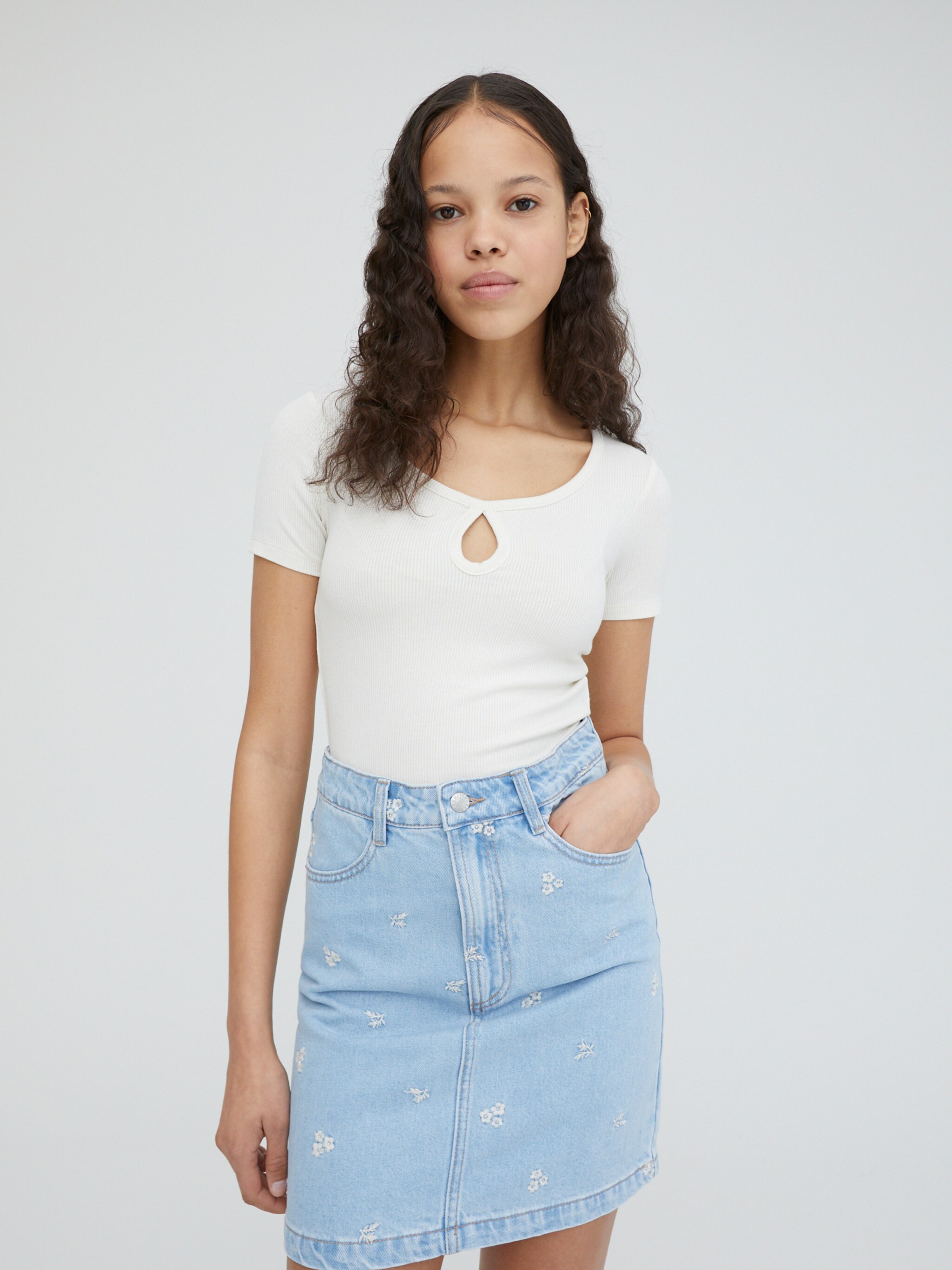 EDITED Produkte Shirt 'Ria' hellgrau