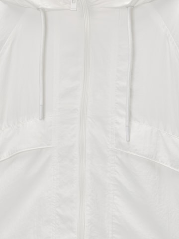 Veste mi-saison Pull&Bear en blanc