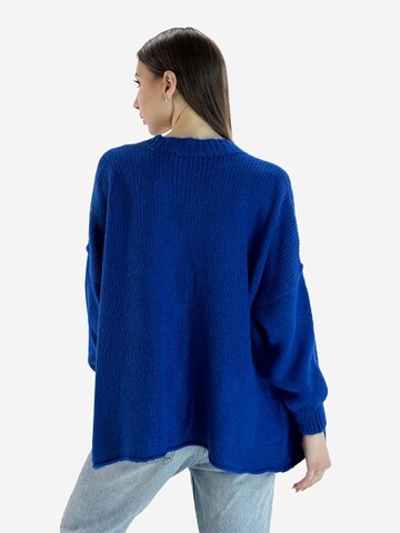 Elara Strickjacke in Blau