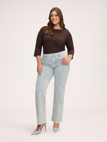 Fiorella Rubino Flared Jeans in Blue