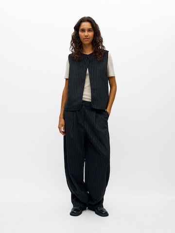 OBJECT - Barrel Pantalón plisado 'OBJPAOLA' en negro