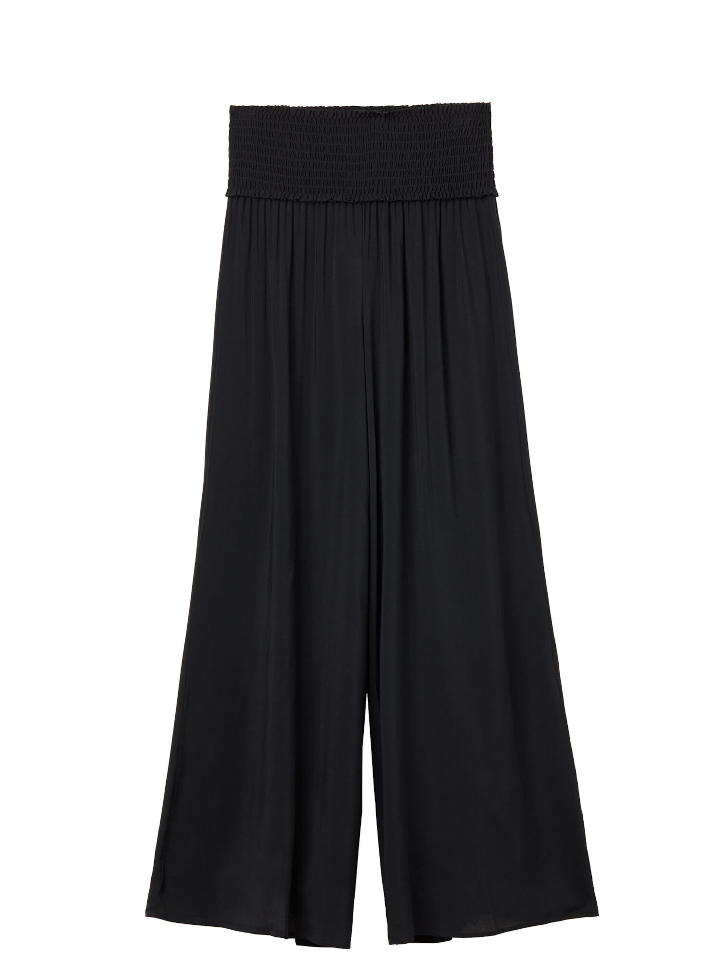 Tezenis Pants in Black: front