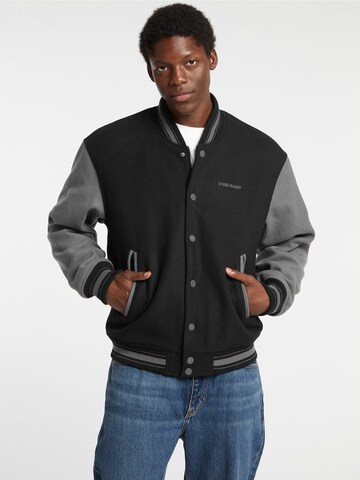 GUESS Between-Season Jacket in Black: front