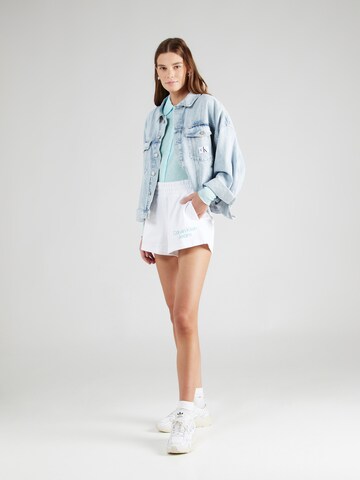 Calvin Klein Jeans Loosefit Shorts 'Institutional' in Weiß