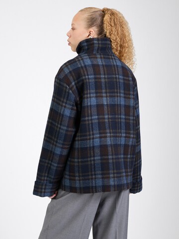 Veste mi-saison 'OBJPAULA' OBJECT en bleu
